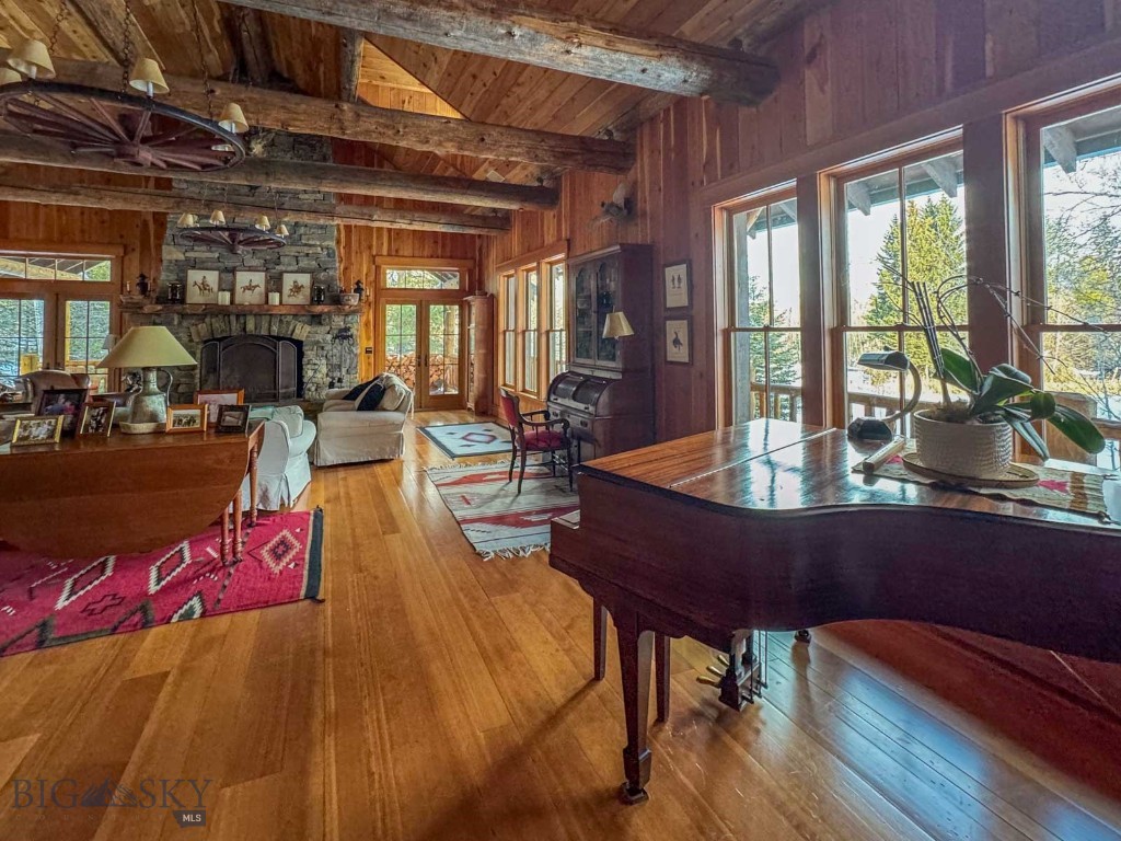 300 Desert Lodge Property Photo 23