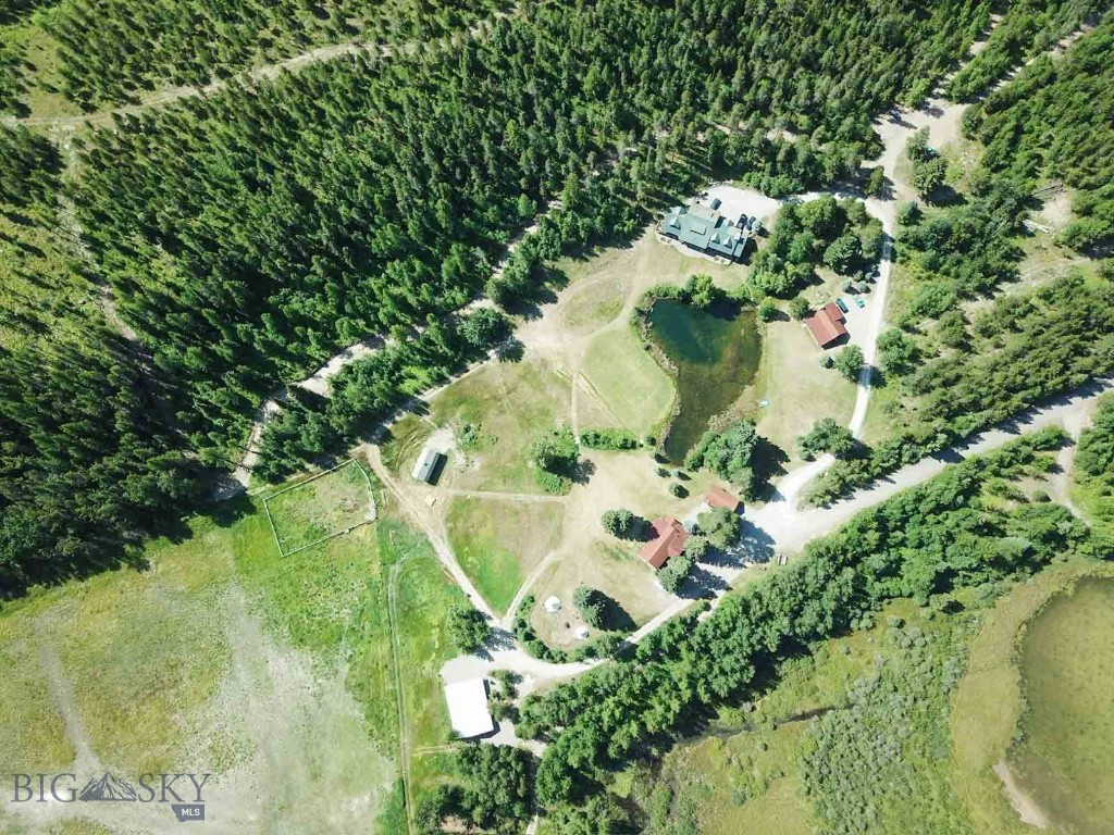 300 Desert Lodge Property Photo 40
