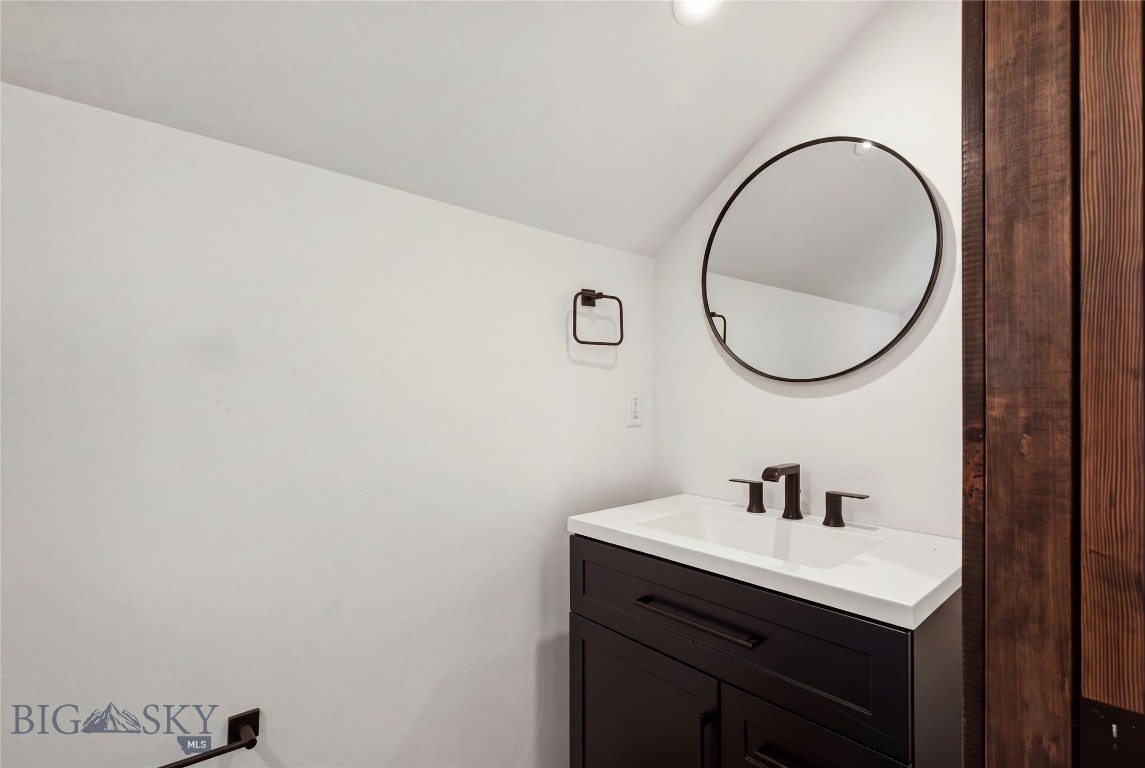 4 Raven Road N Property Photo 26