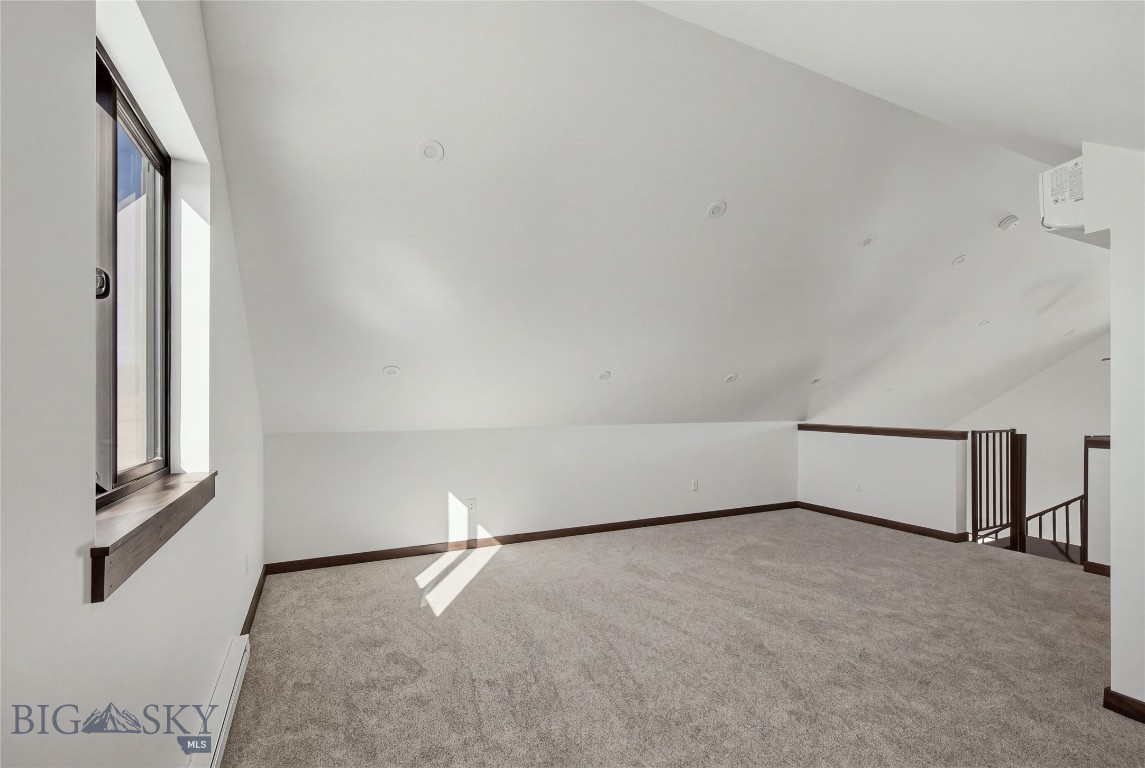 4 Raven Road N Property Photo 30