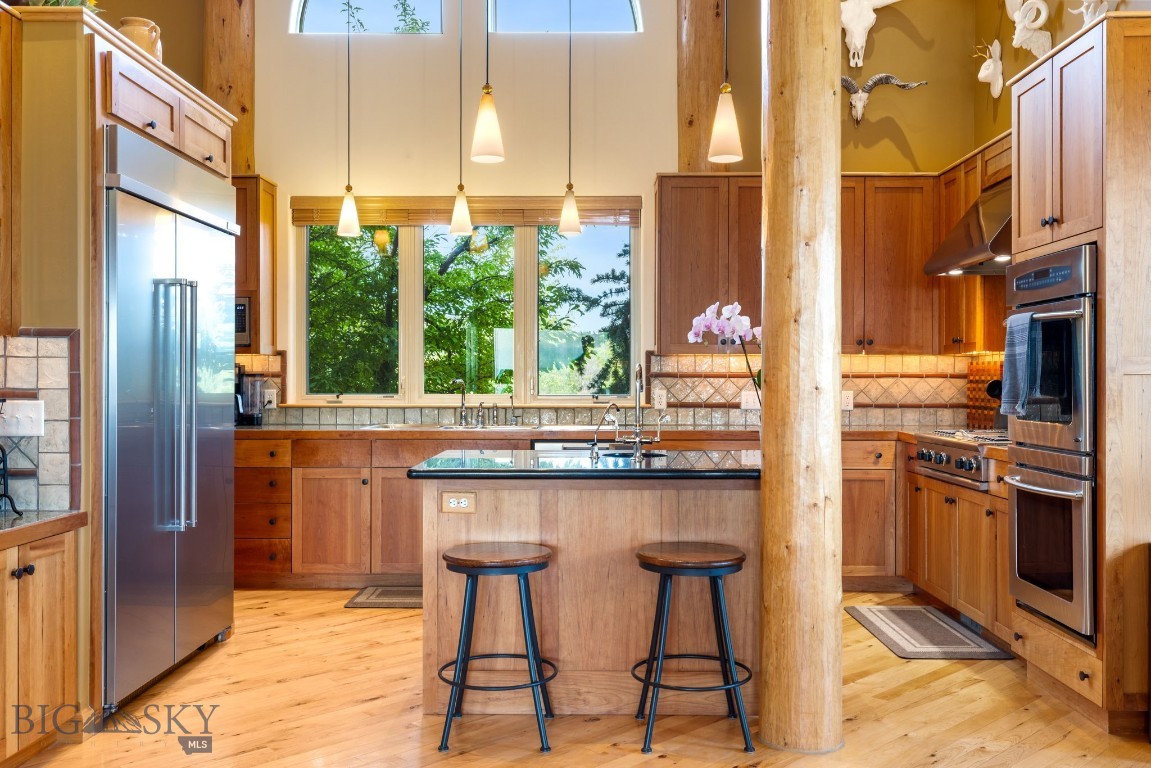 1061 Lookabout Lane Property Photo 12