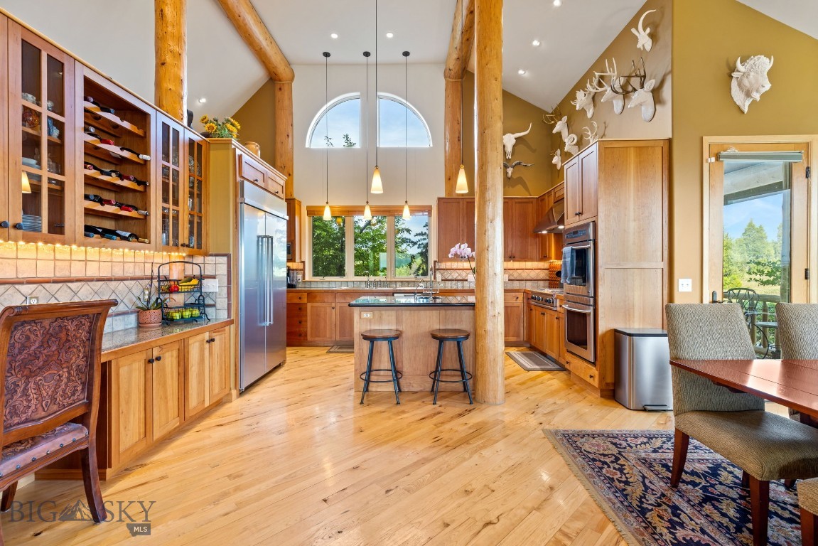 1061 Lookabout Lane Property Photo 18