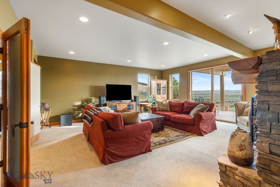 1061 Lookabout Lane Property Photo 54