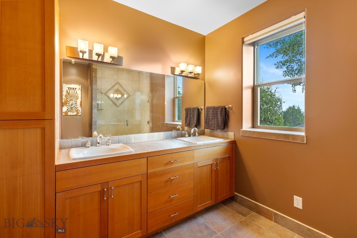 1061 Lookabout Lane Property Photo 73