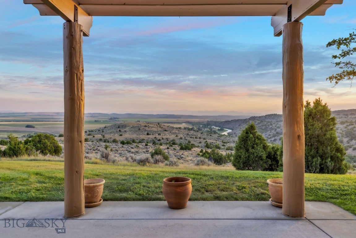 1061 Lookabout Lane Property Photo 75