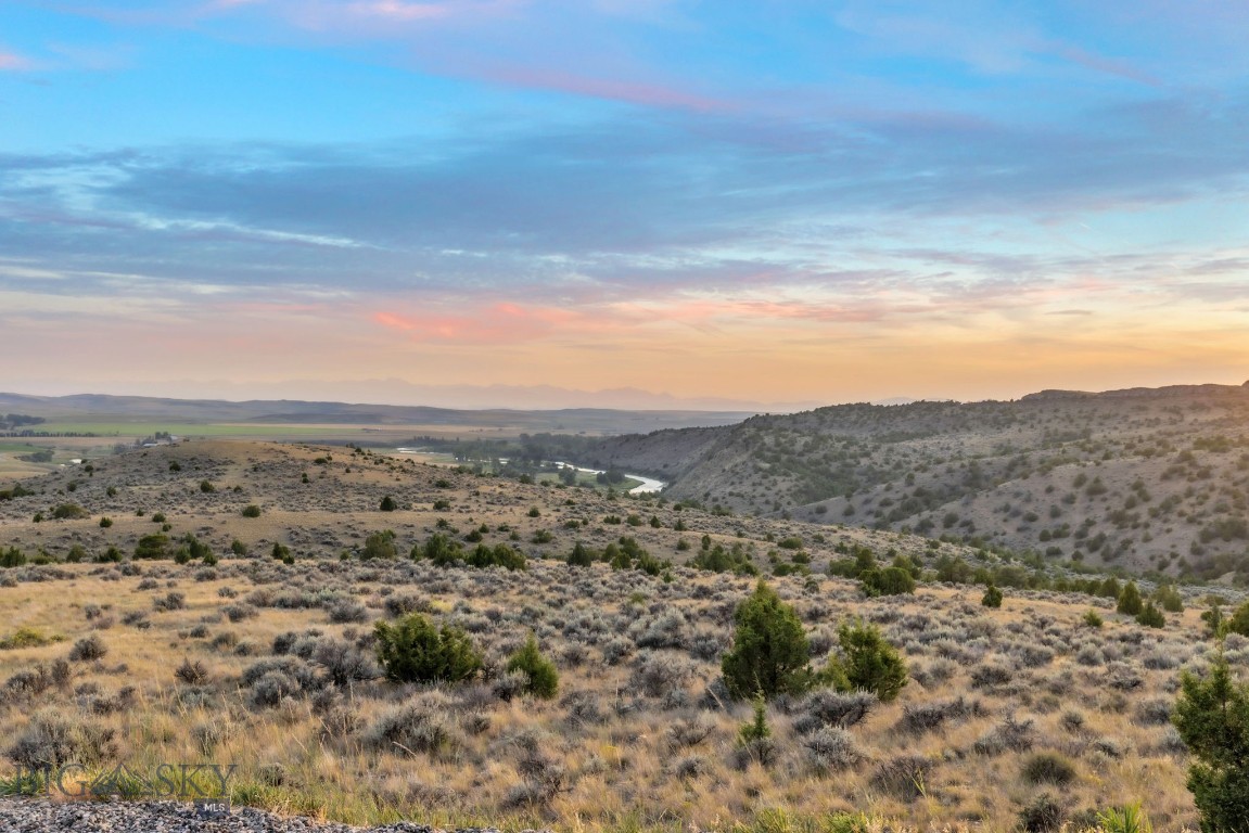 1061 Lookabout Lane Property Photo 94