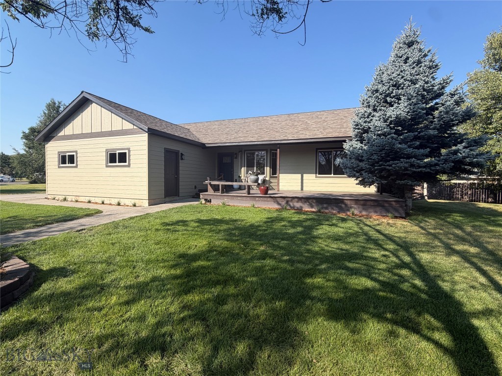 217 Lillian Way