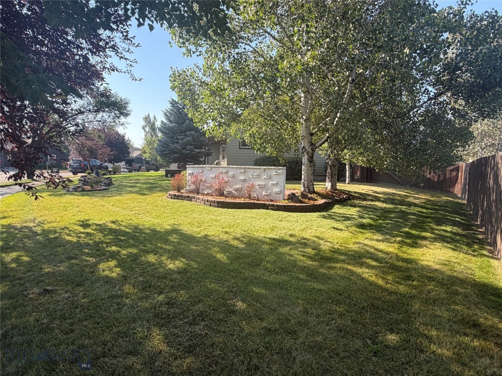 217 Lillian Way Property Photo 18