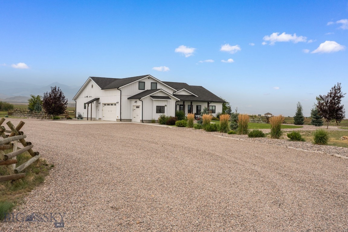 599 Salmon Fly Drive Property Photo 6