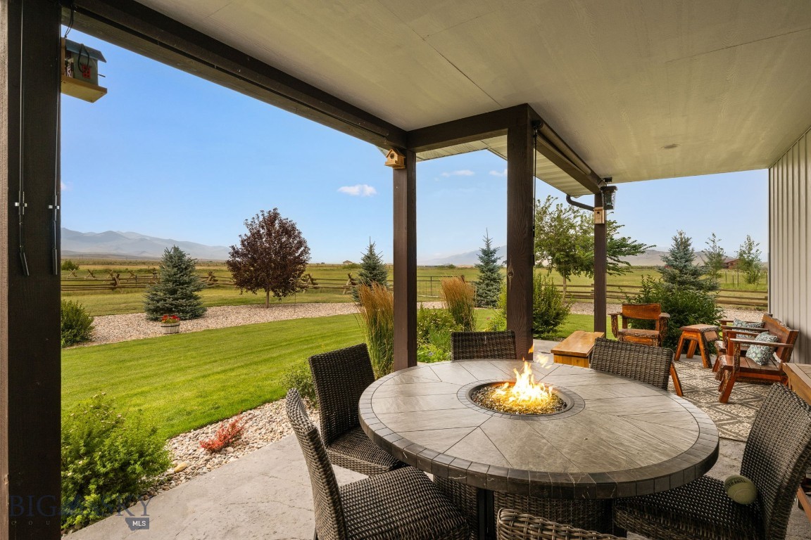 599 Salmon Fly Drive Property Photo 19