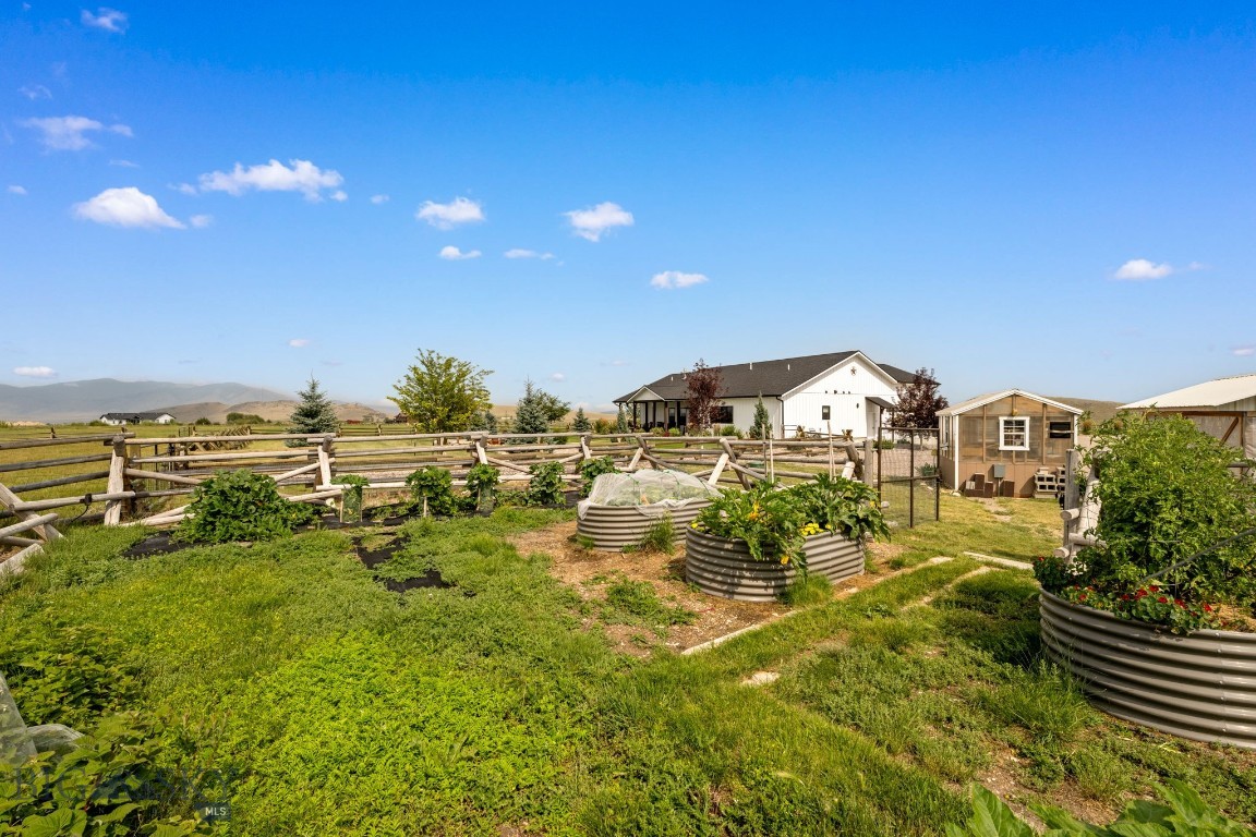 599 Salmon Fly Drive Property Photo 31