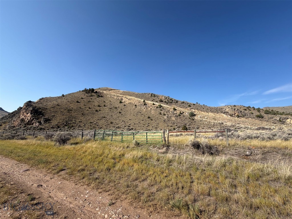 Tbd Pipe Organ Road Property Photo 6