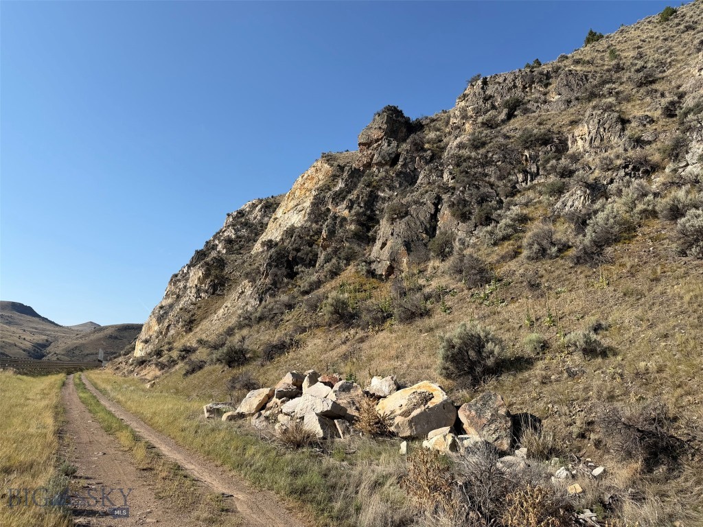 Tbd Pipe Organ Road Property Photo 7