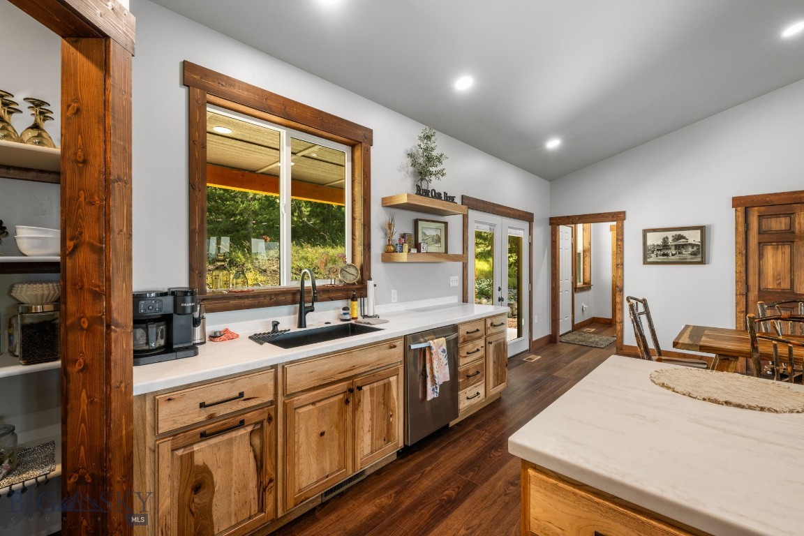 414132 Property Photo 20
