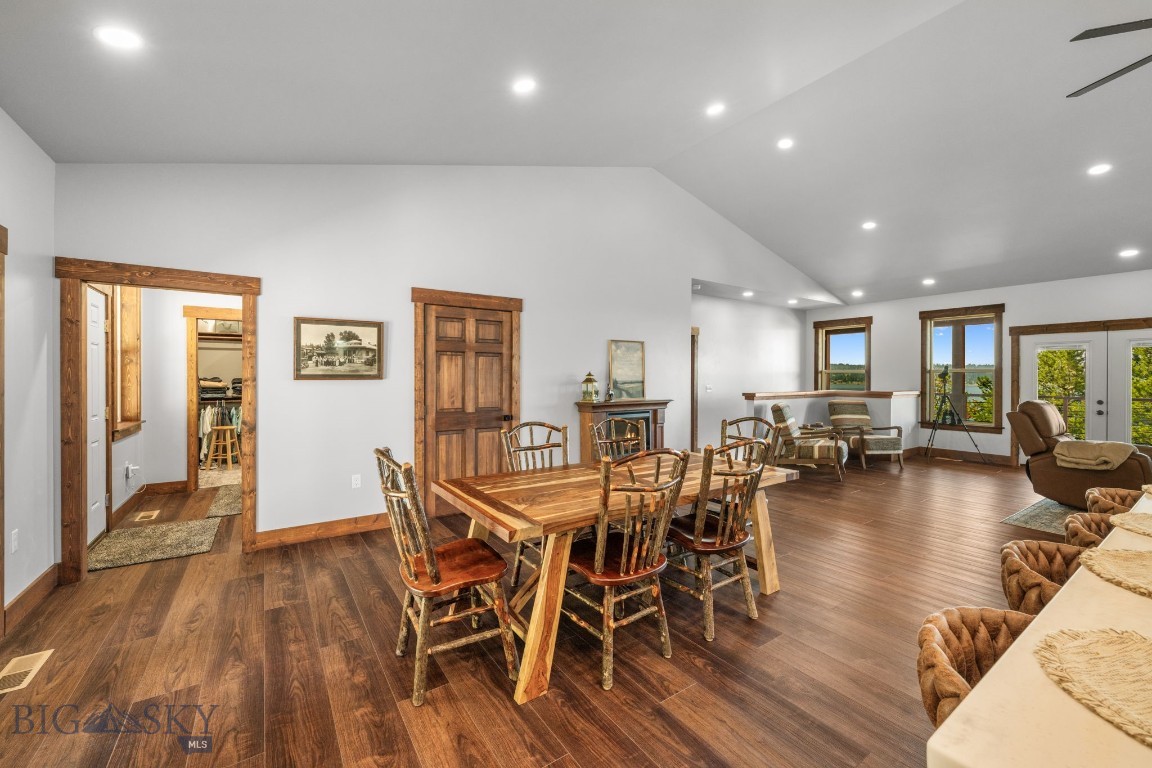414132 Property Photo 22