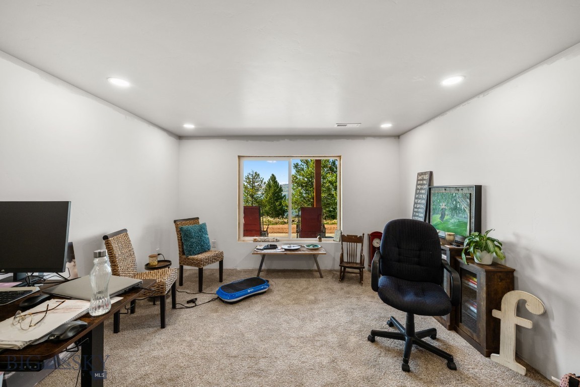 414132 Property Photo 63