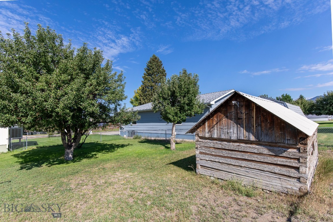11 Bieler Lane Property Photo 35