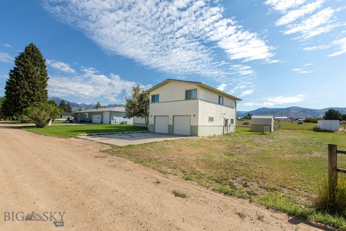 11 Bieler Lane Property Photo 44