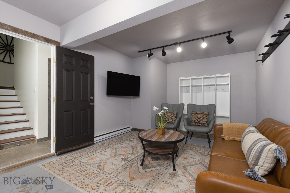 32 Rose Hip Circle N-3 Property Photo 25