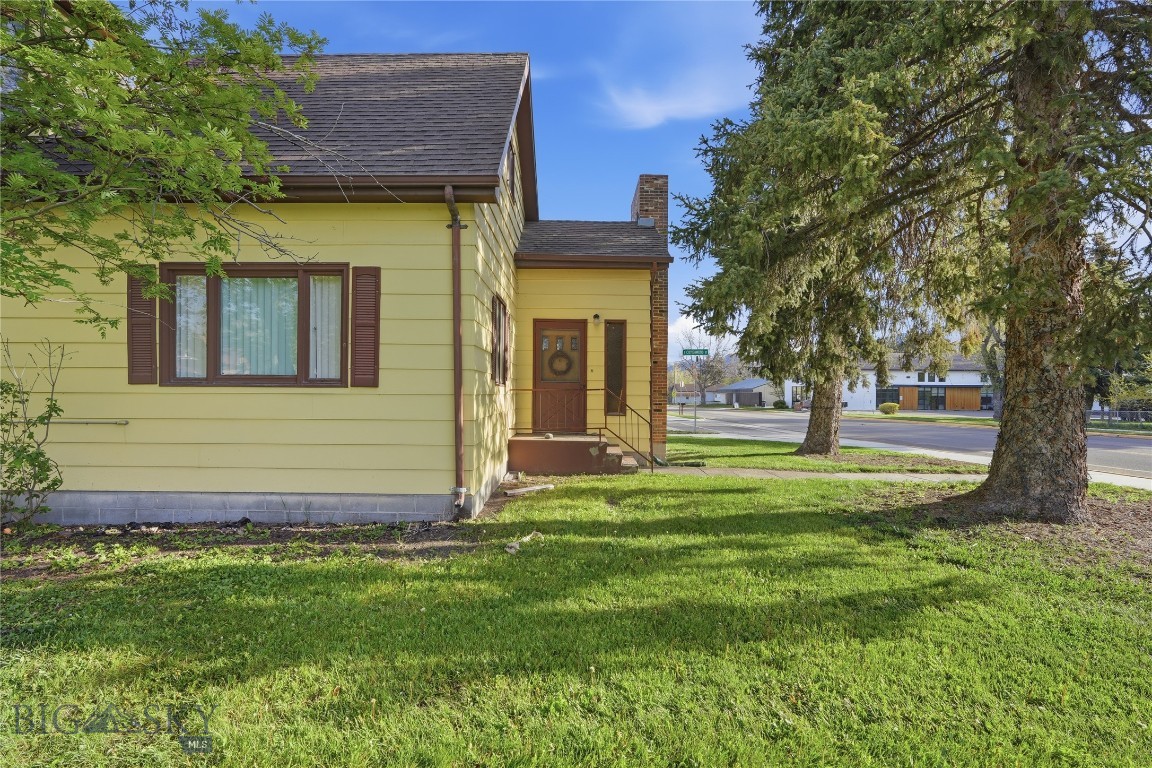 621 & 617 N Rouse Avenue Property Photo 60