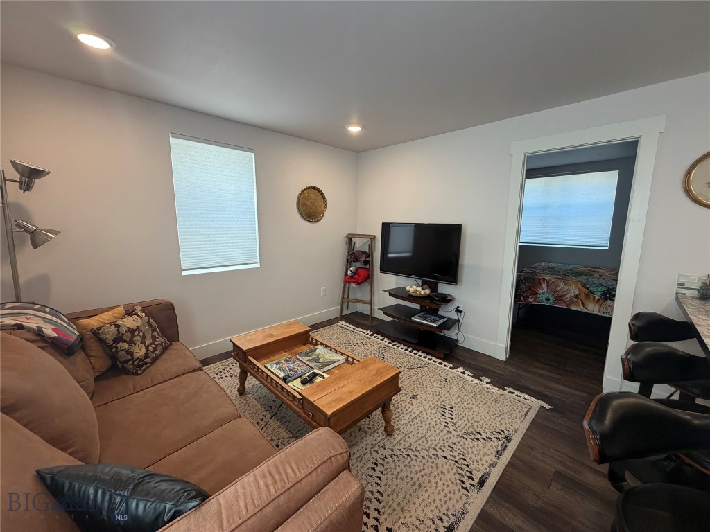 304 E Larime Street Property Photo 7