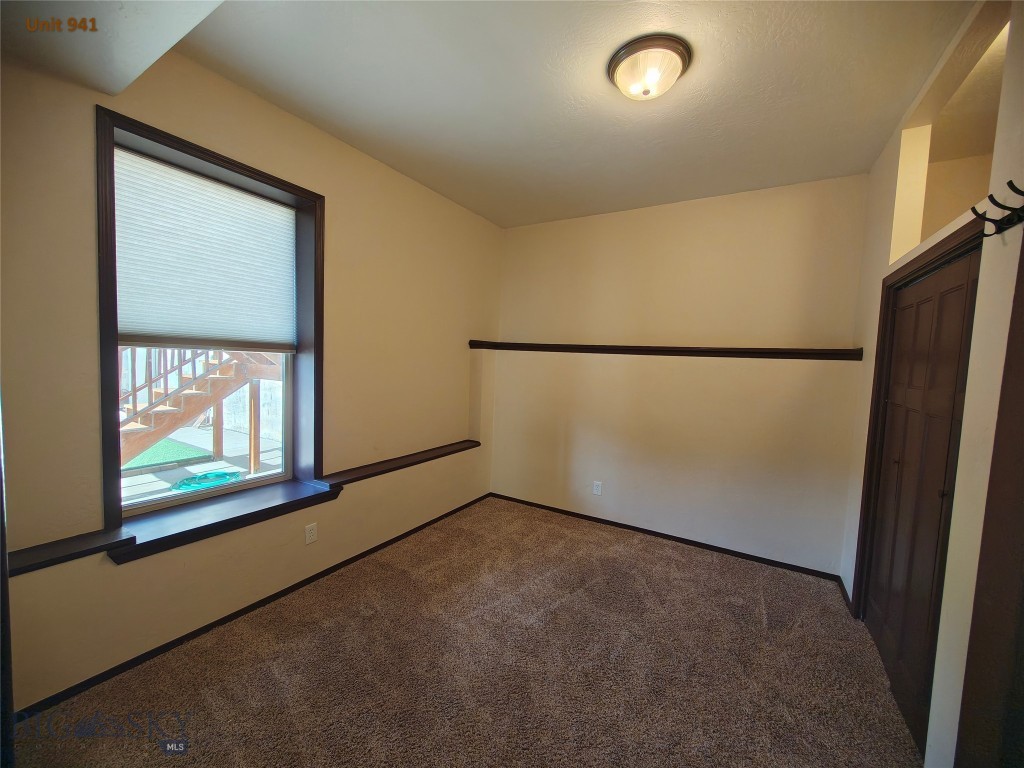 941-943 W Granite Property Photo 10