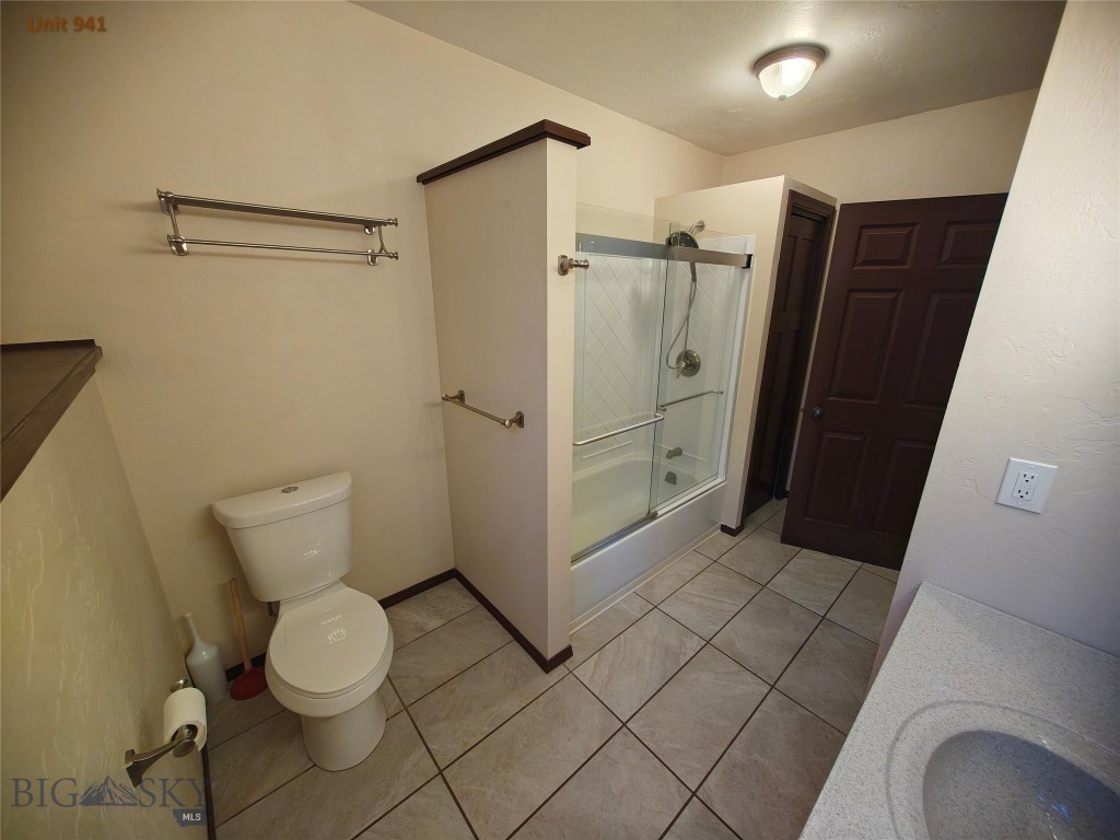 941-943 W Granite Property Photo 15