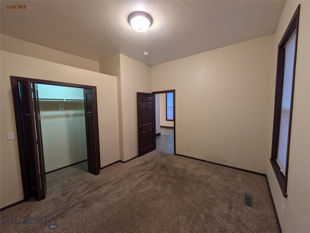 941-943 W Granite Property Photo 32