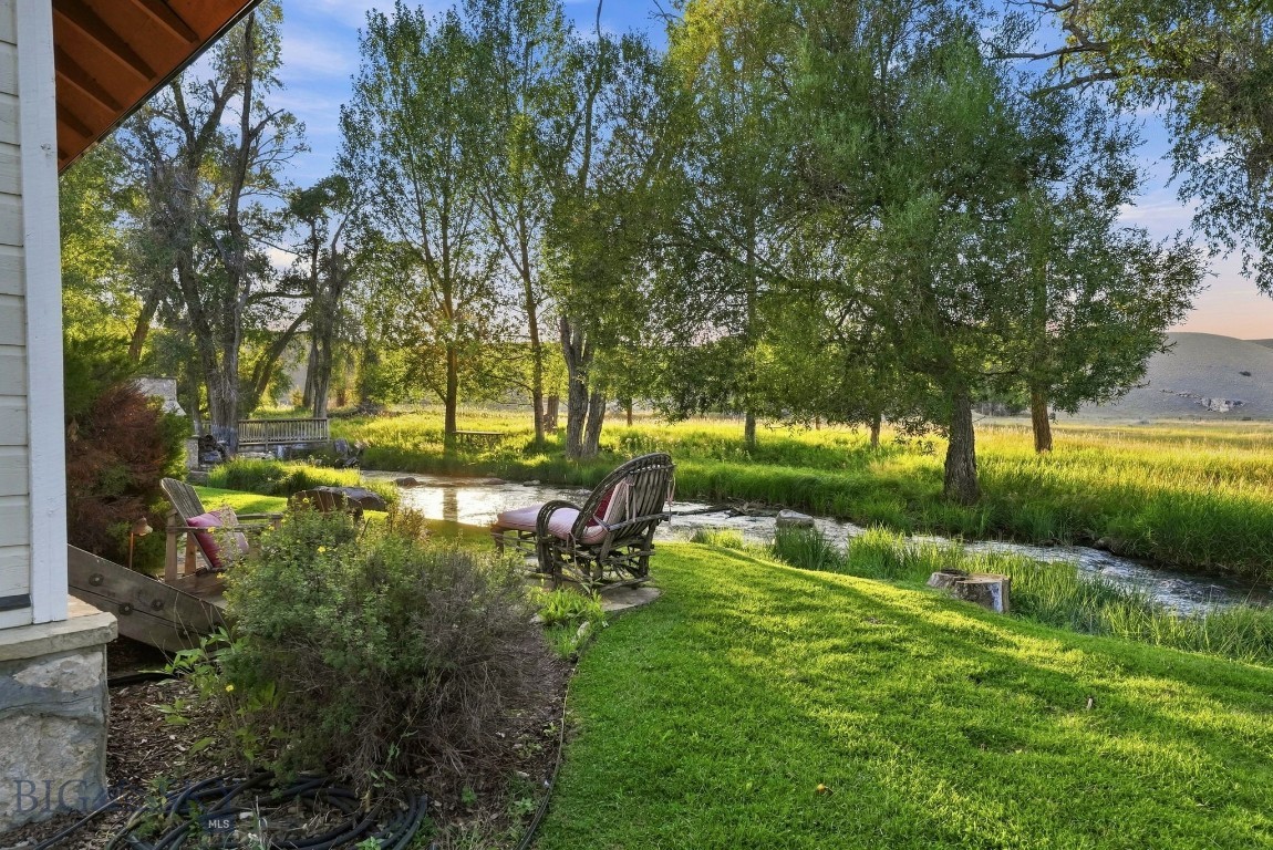 84 Gravelly Range Property Photo 23