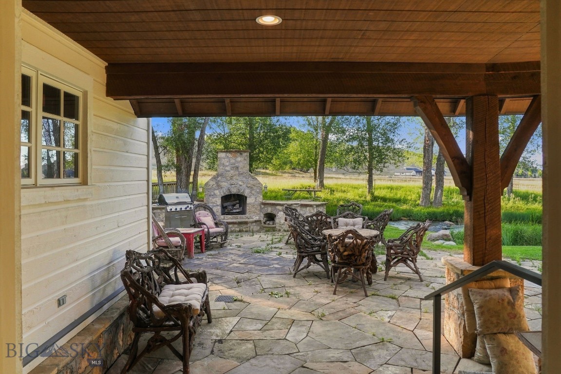 84 Gravelly Range Property Photo 26