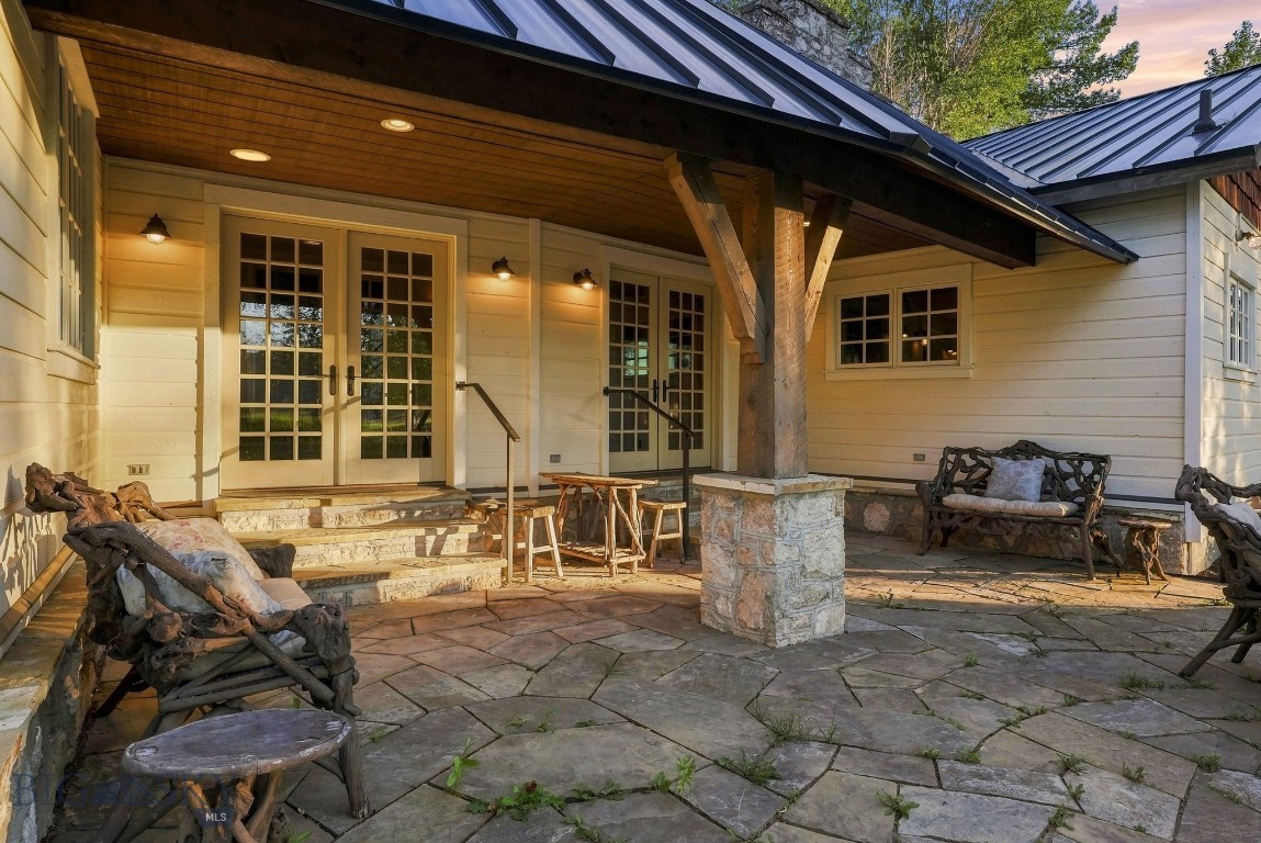 84 Gravelly Range Property Photo 28