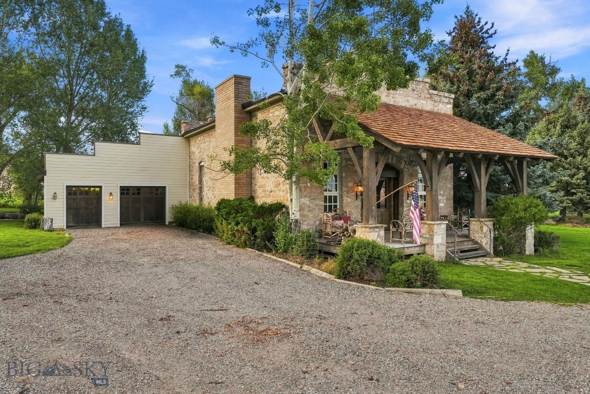 84 Gravelly Range Property Photo 35