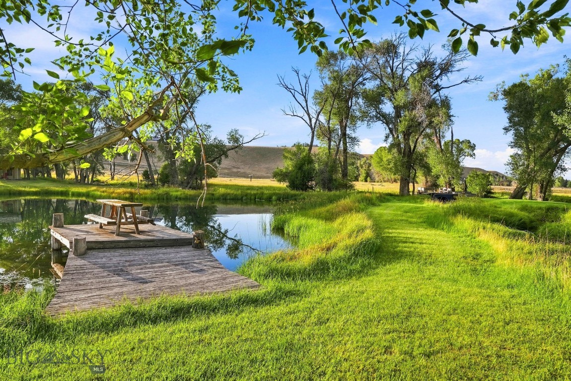 84 Gravelly Range Property Photo 38