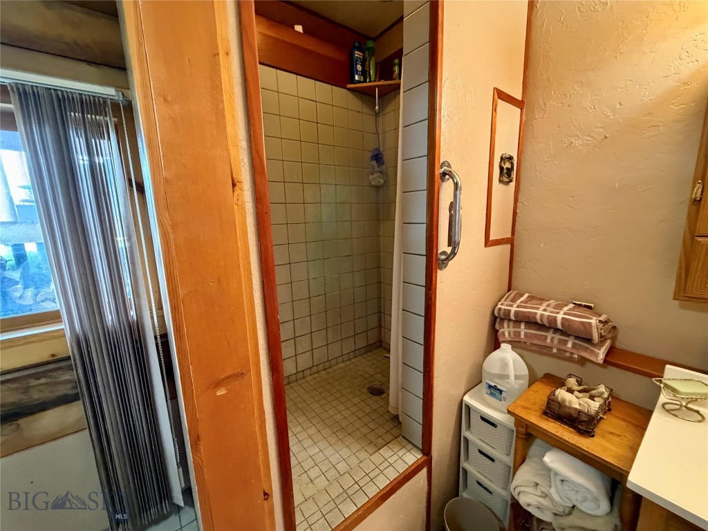 448 Red Fox Road Property Photo 8
