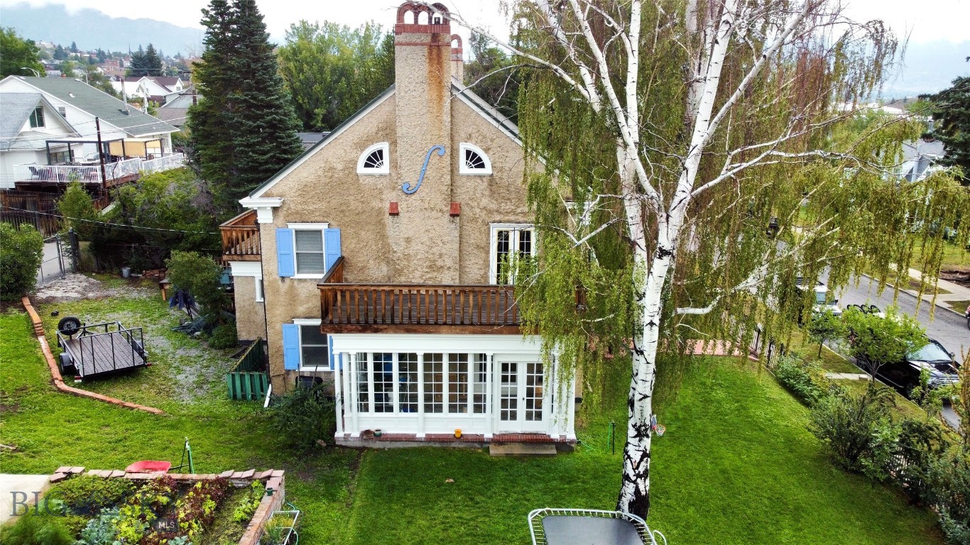 1223 Steele Street Property Photo 4