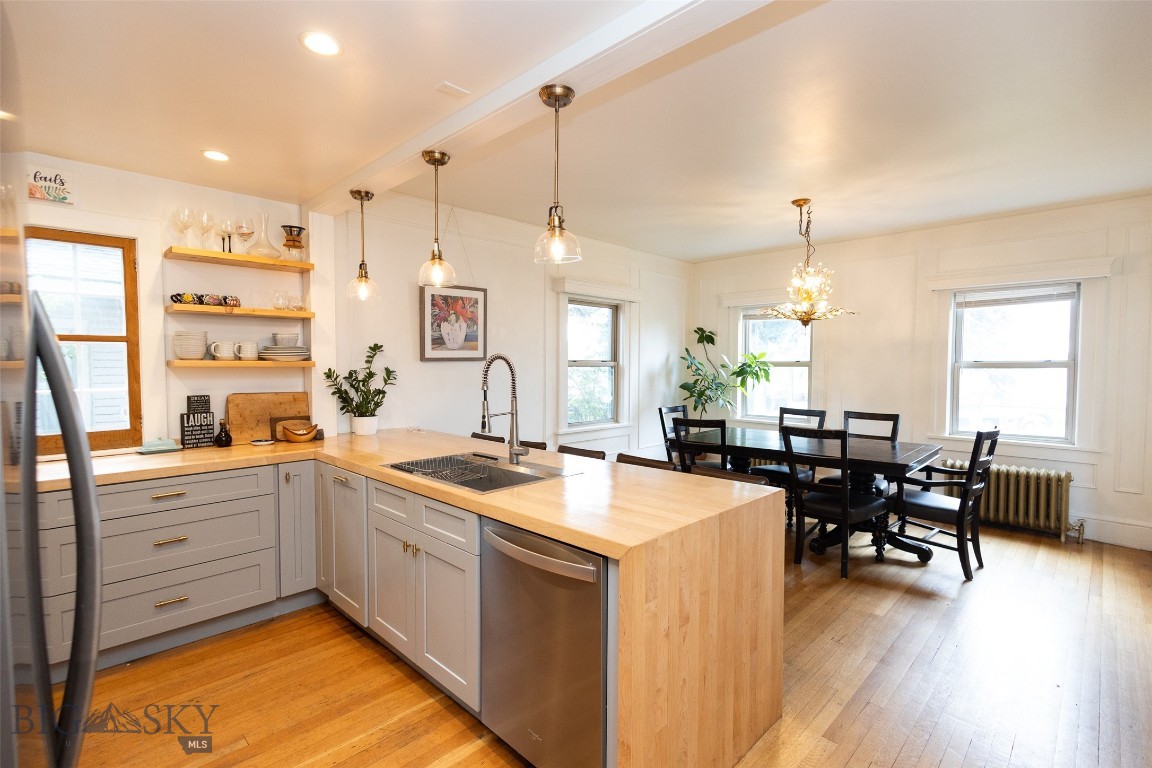 1223 Steele Street Property Photo 10