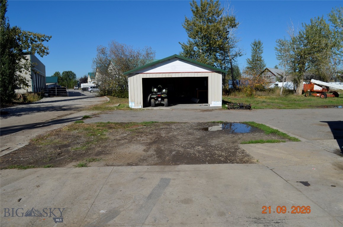265 High K Property Photo 6