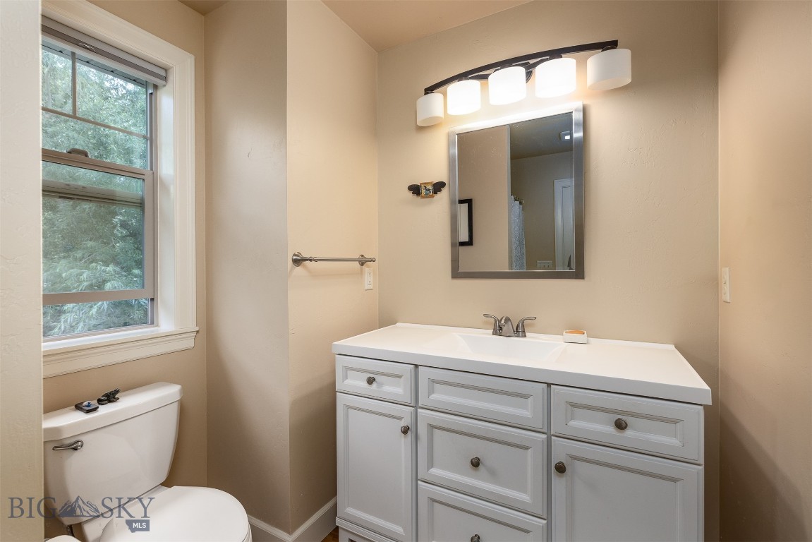 406 E Geyser Property Photo 16