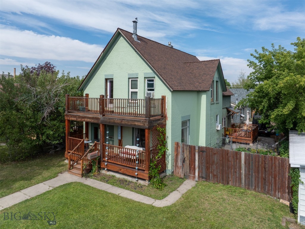 123 S E Street Property Photo 2