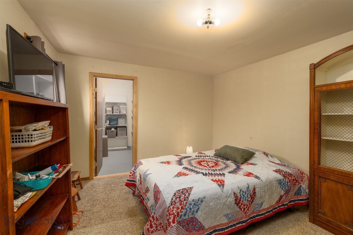 123 S E Street Property Photo 34