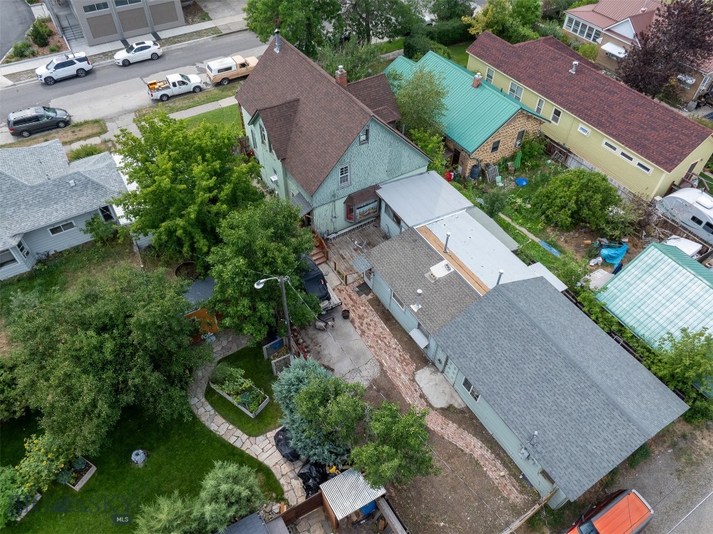 123 S E Street Property Photo 41