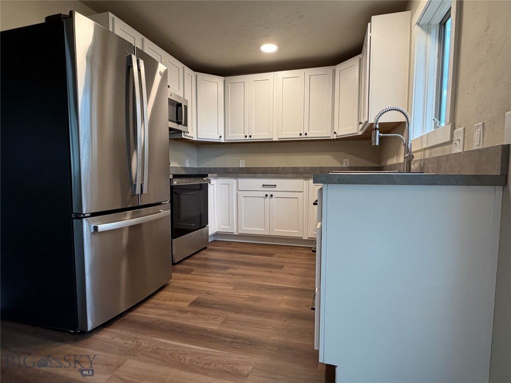 3007 Meadowlark Lane Property Photo 7