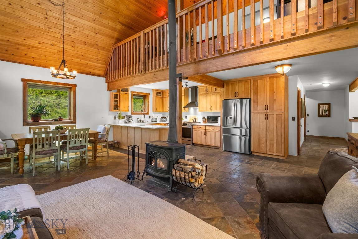 3395 Trail Creek Road Property Photo 18