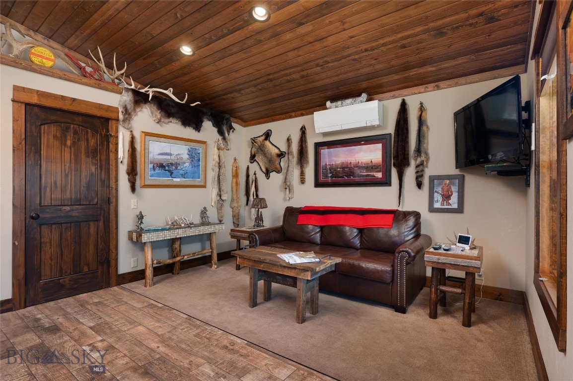 5469 Us Highway 287 Property Photo 11