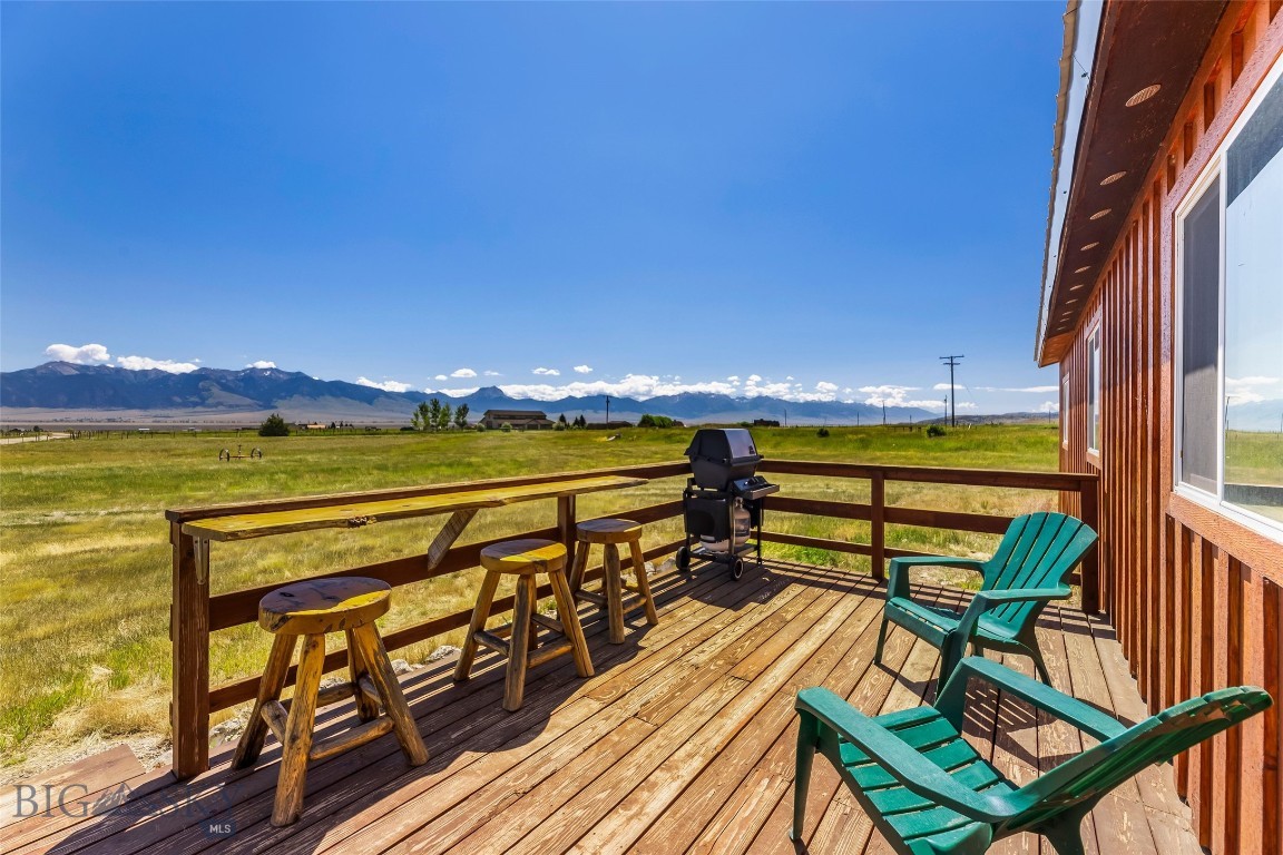 30 Hayfield Loop Trail Property Photo 10