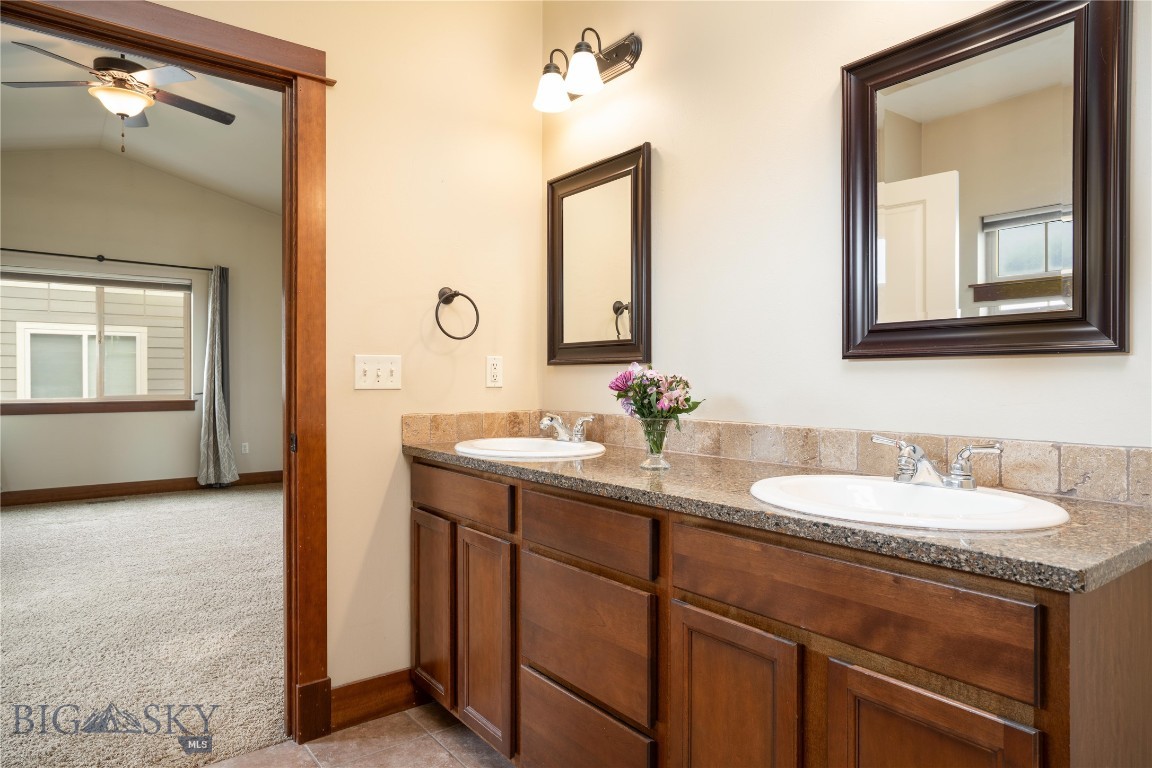 833 Rosa Way B Property Photo 18
