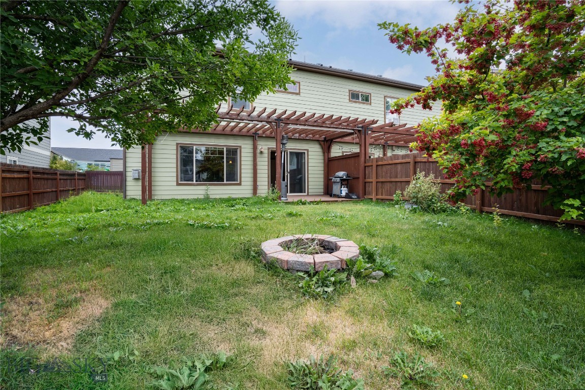 833 Rosa Way B Property Photo 31