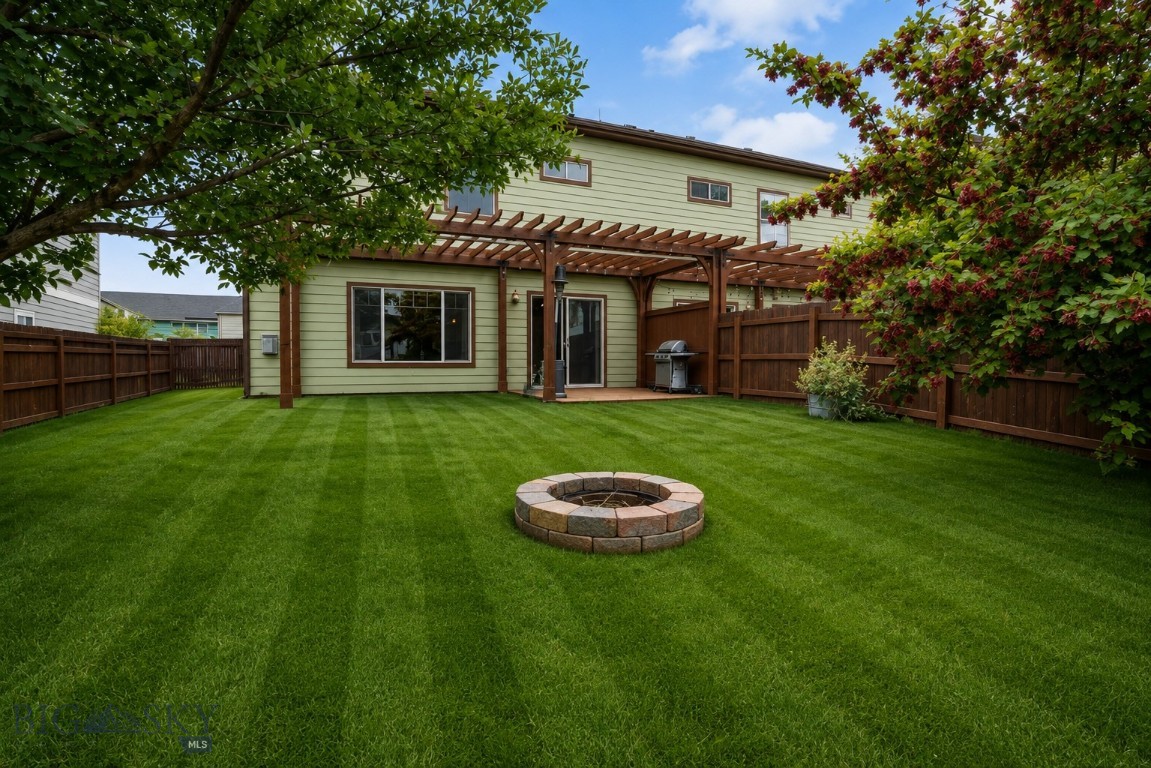 833 Rosa Way B Property Photo 37
