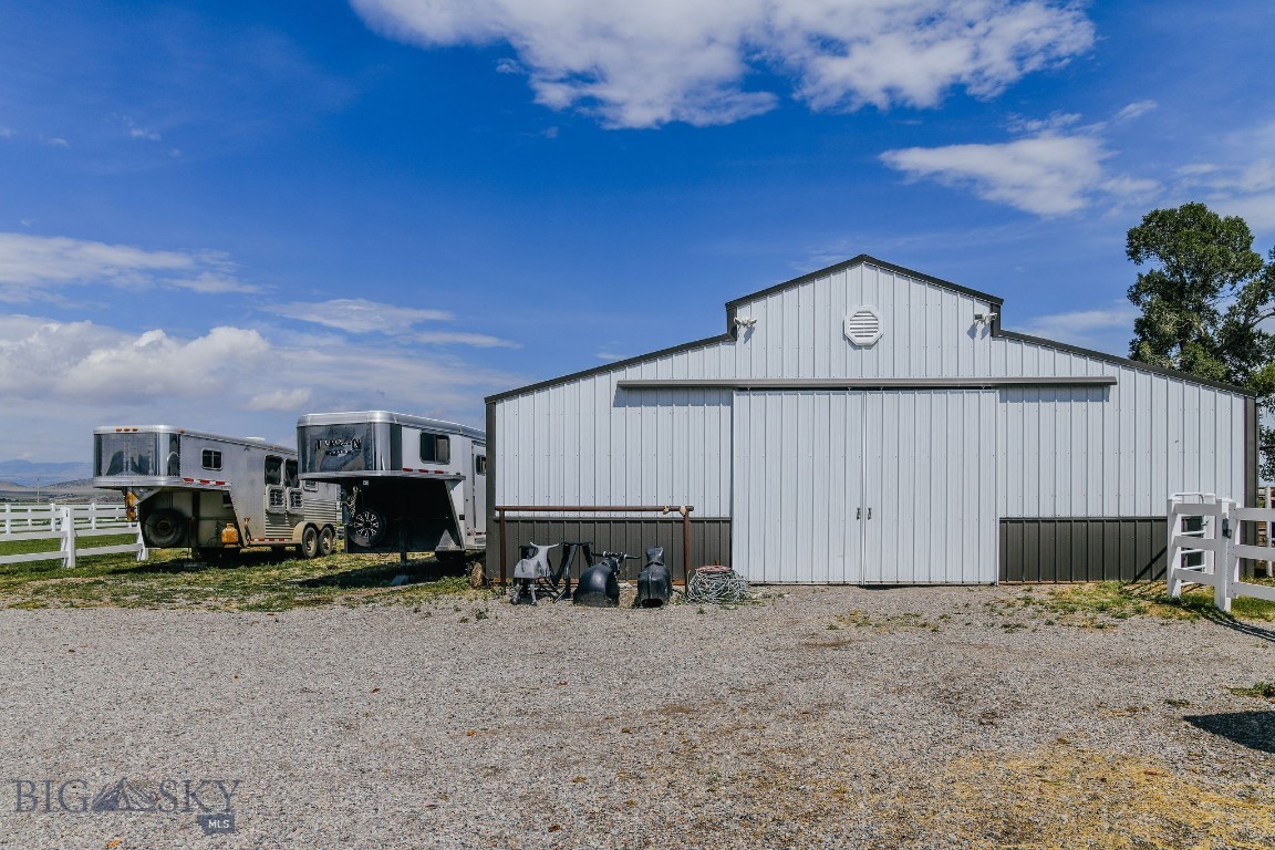 2409 Carrigan Lane Property Photo 46