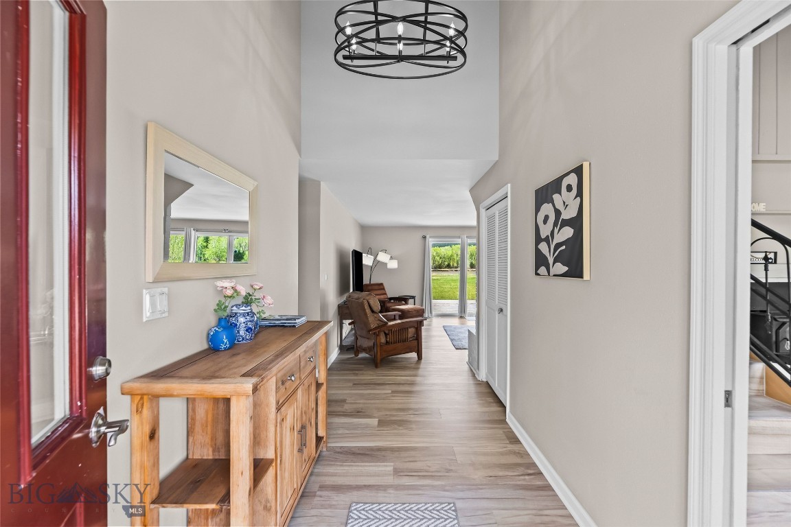 32 Strong Lane Property Photo 9
